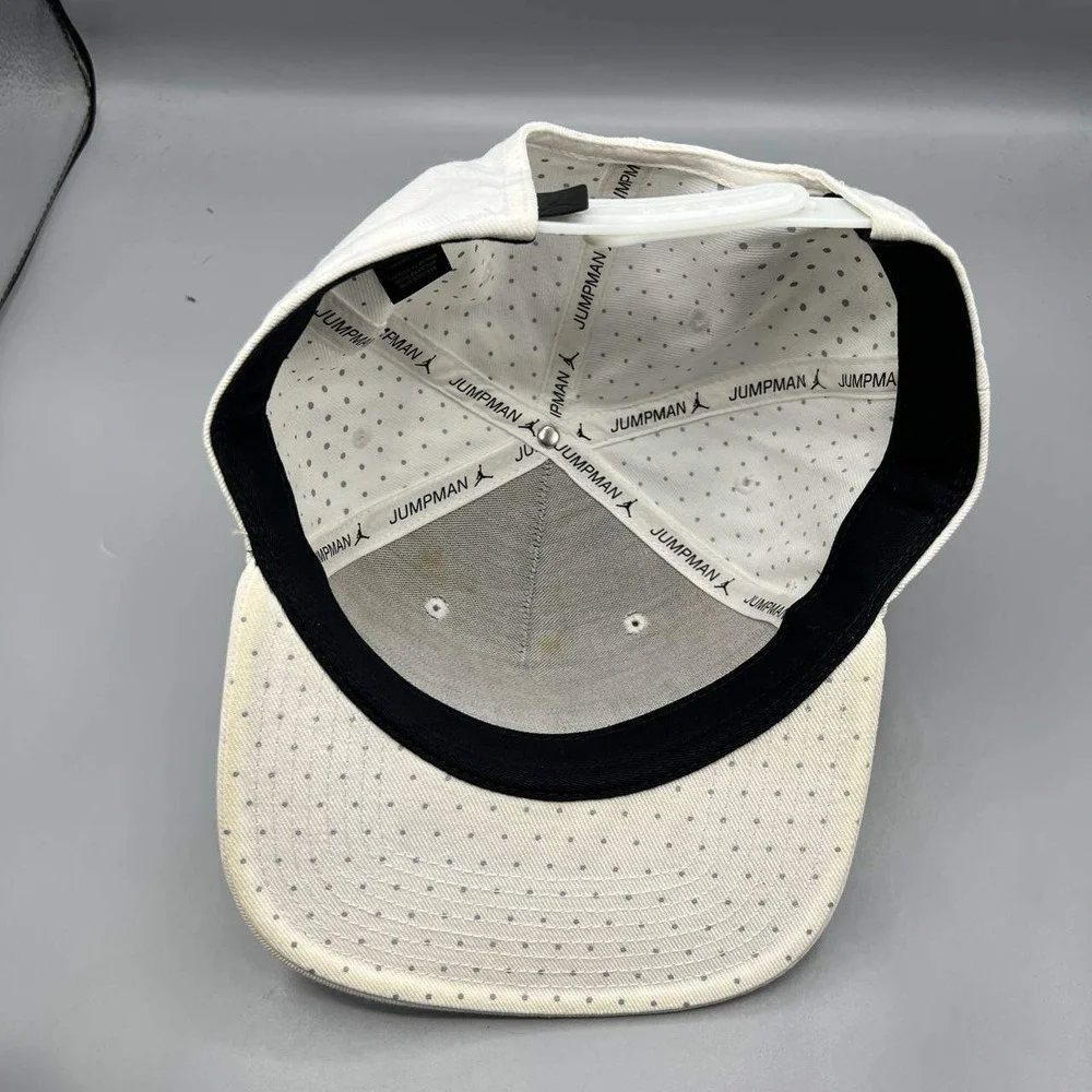 Air Jordan Hat Men‎ White Embroidered Jumpman Snap Back Cap